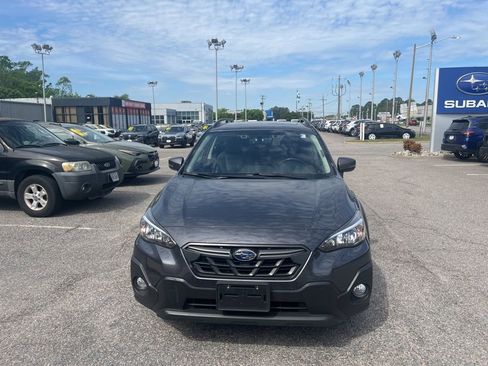 Used 2022 Subaru Crosstrek 2.5i Sport w/ Moonroof Package image 8