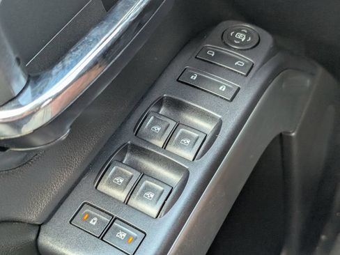 Used 2014 Chevrolet Silverado 1500 LT w/ LT Convenience Package AWD/4WD image 10