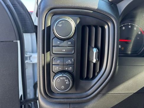 Used 2025 Chevrolet Silverado 2500 W/T w/ WT Convenience Package image 19