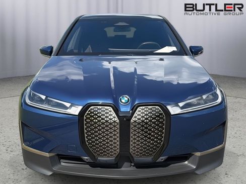 Certified 2023 BMW iX xDrive50 w/ Convenience Package AWD/4WD image 9