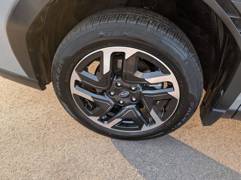 Certified 2025 Subaru Forester Limited image 15