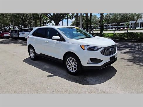 Used 2024 Ford Edge SEL image 41