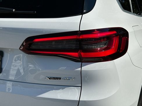 Used 2022 BMW X5 xDrive40i w/ Climate Comfort Package image 33