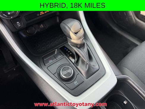 Certified 2025 Toyota RAV4 LE AWD/4WD image 26