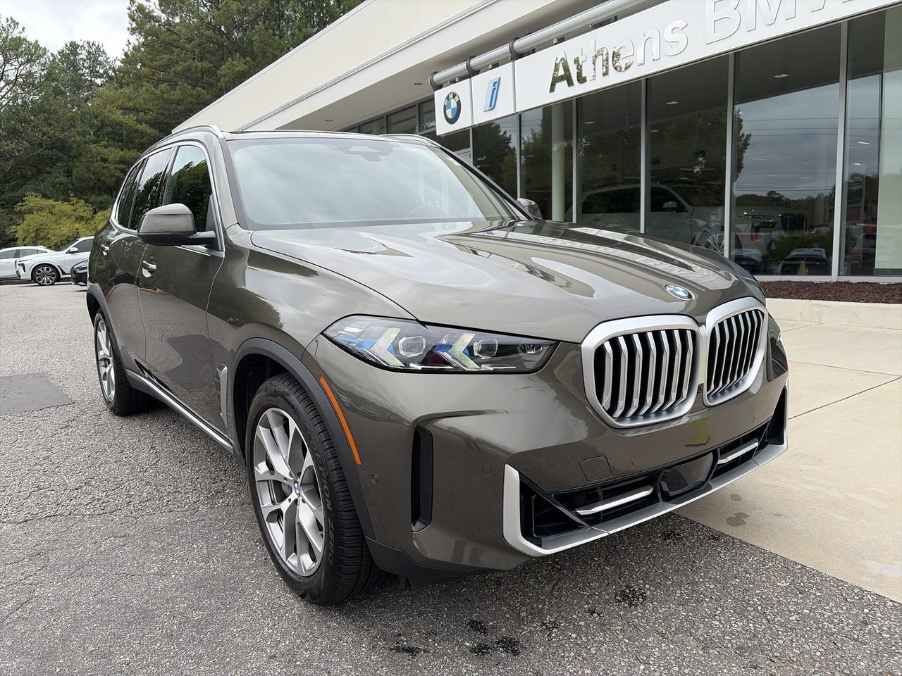 Used 2026 BMW X5 xDrive40i AWD/4WD image 1