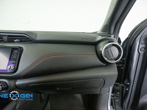 Used 2023 Nissan Kicks SR w/ SR Premium Package FWD image 41