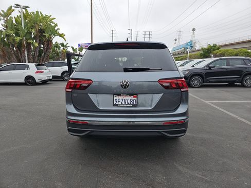Used 2023 Volkswagen Tiguan SE FWD image 11