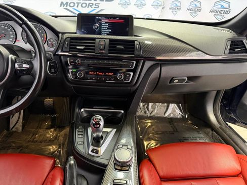 Used 2015 BMW M4 Convertible w/ Executive Package image 35