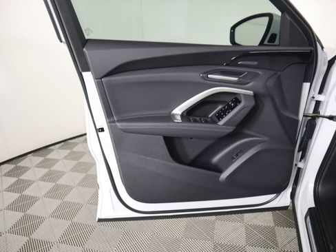 Used 2025 Audi Q5 Premium Plus w/ Premium Plus image 27