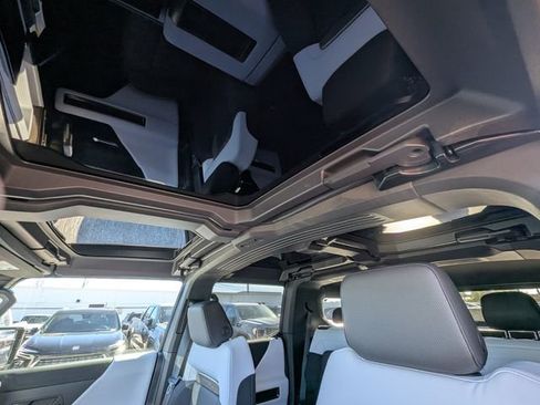 New 2025 GMC Hummer EV 3X AWD/4WD image 9