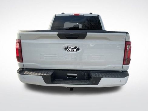 New 2026 Ford F150 XLT w/ XLT Black Appearance Package AWD/4WD image 4