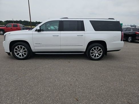 Used 2018 GMC Yukon XL Denali w/ Open Road Package image 2