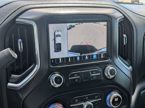 Used 2020 GMC Sierra 3500 AT4 w/ AT4 Premium Package AWD/4WD image 14