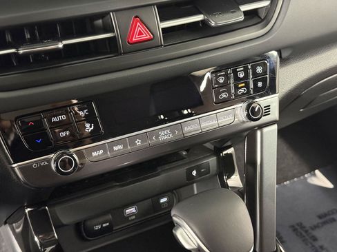 Used 2025 Kia Seltos EX w/ EX Sunroof Package AWD/4WD image 15