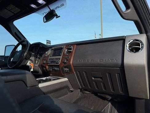 Used 2011 Ford F350 Lariat w/ Chrome Pkg image 14