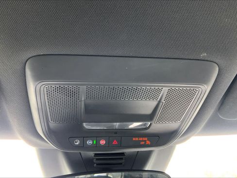 Used 2025 Chevrolet Equinox EV LT FWD image 30