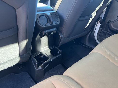 Used 2022 Jeep Gladiator Sport image 24