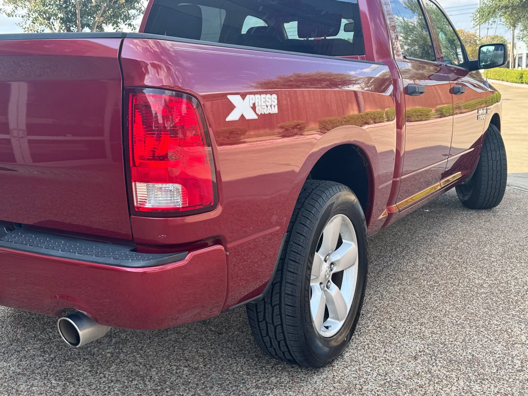 Used 2014 RAM 1500 Express RWD image 4
