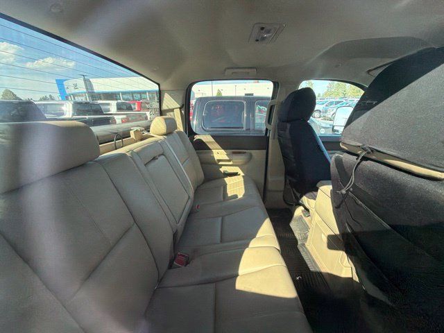 Used 2014 Chevrolet Silverado 2500 LT w/ Interior Plus Package AWD/4WD image 16