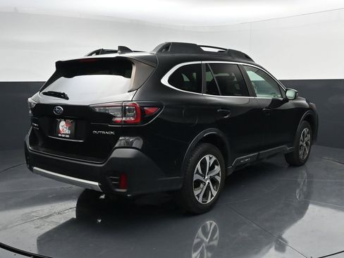 Used 2020 Subaru Outback Limited AWD/4WD image 7