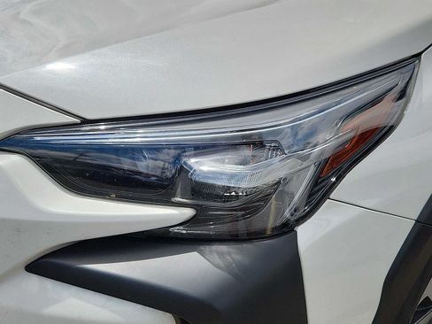Used 2024 Subaru Outback Premium AWD/4WD image 10