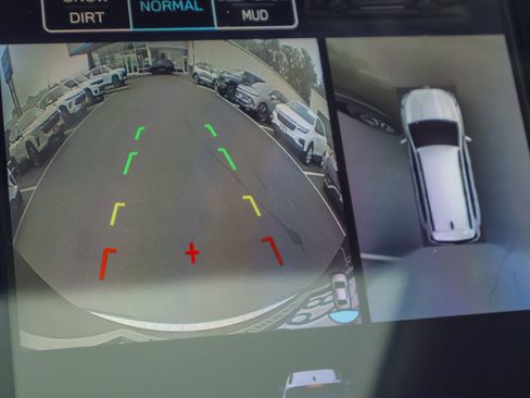 Used 2023 Subaru Ascent Touring image 5