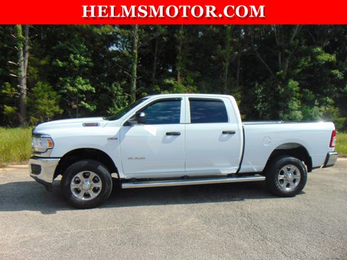 Used 2022 RAM 2500 Tradesman AWD/4WD image 1