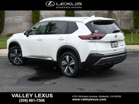 Used 2023 Nissan Rogue SL w/ SL Premium Package AWD/4WD image 4