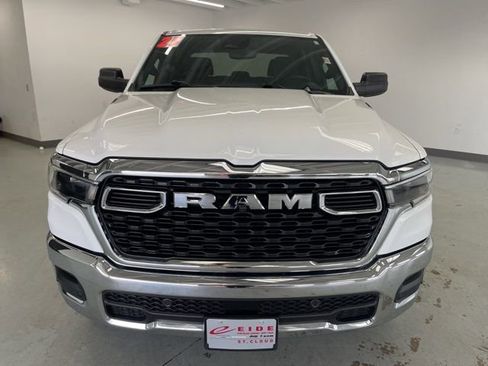 Used 2025 RAM 1500 Big Horn AWD/4WD image 2