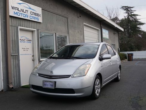 Used 2009 Toyota Prius HATCHBACK 4D image 1