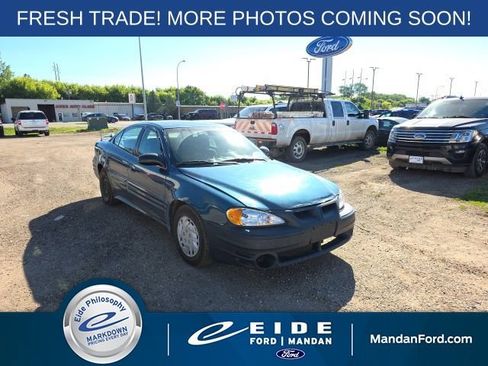 Used 2002 Pontiac Grand Am SE w/ Solid Value Appearance Pkg FWD image 1