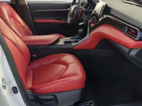 Used 2021 Toyota Camry SE FWD image 17