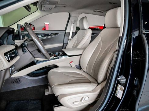 Used 2021 Lincoln Nautilus FWD w/ Equipment Group 101A image 17