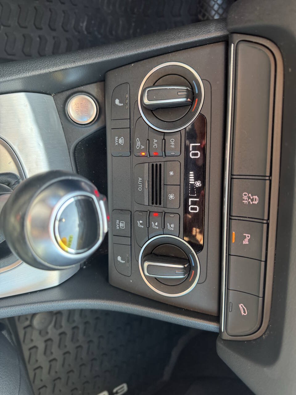 Used 2018 Audi Q3 2.0T Premium FWD image 36