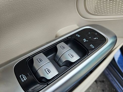 New 2026 Mercedes-Benz C 300 4MATIC Sedan image 15