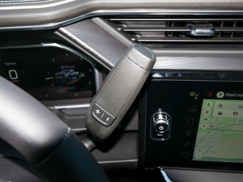 New 2026 GMC Sierra 3500 Denali Ultimate AWD/4WD image 25