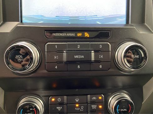 Used 2019 Ford F150 Lariat w/ Equipment Group 502A Luxury image 32