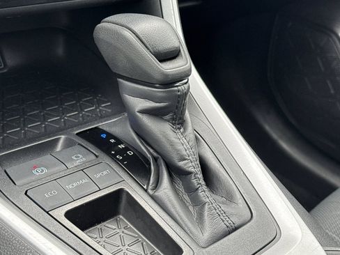 Used 2025 Toyota RAV4 XLE w/ Weather Package image 19