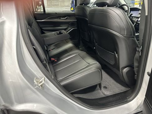 Used 2024 Jeep Grand Cherokee Limited 4xe w/ Luxury Tech Group II image 13