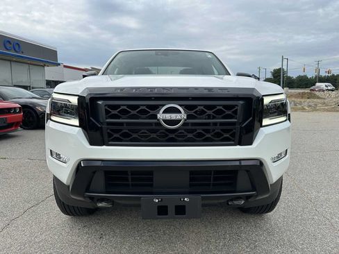 Used 2023 Nissan Frontier SV w/ Midnight Edition Package AWD/4WD image 2