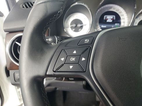 Used 2015 Mercedes-Benz GLK 350 2WD image 23