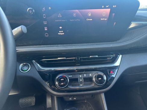 Used 2025 Buick Envista Sport Touring image 18