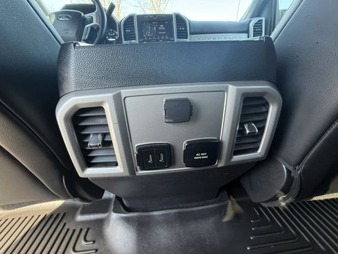 Used 2019 Ford F250 Lariat w/ Lariat Value Package image 23
