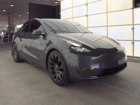 Used 2022 Tesla Model Y Performance AWD/4WD image 5