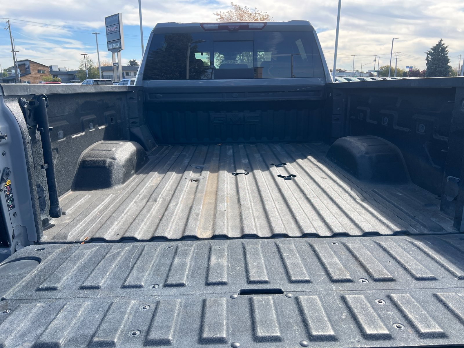 Used 2025 GMC Sierra 2500 AT4X AWD/4WD image 13