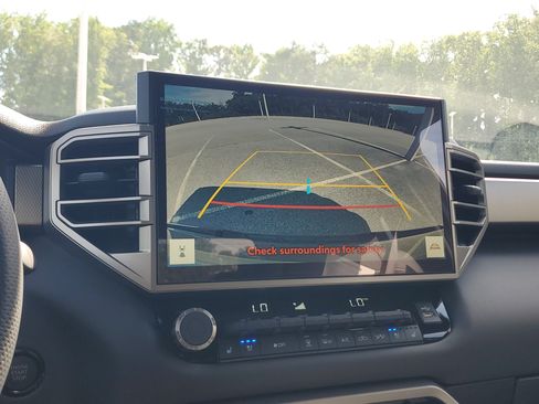 New 2026 Toyota Tundra Limited AWD/4WD image 25