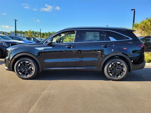 New 2025 Kia Sorento S w/ Panoramic Sunroof Package image 4