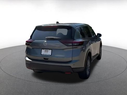 Used 2026 Nissan Rogue SV FWD image 11