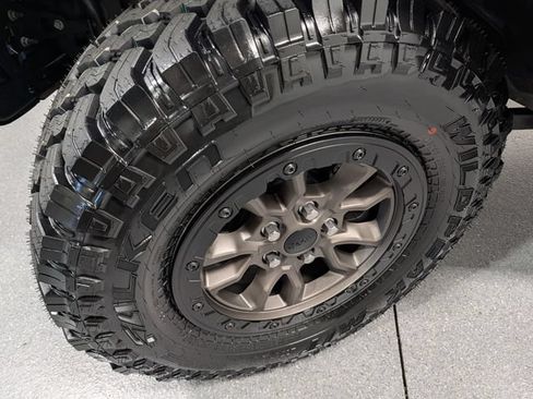 Used 2022 Jeep Wrangler Unlimited Rubicon w/ Trailer Tow Package AWD/4WD image 12