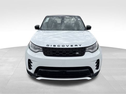 Used 2025 Land Rover Discovery Dynamic SE AWD/4WD image 4